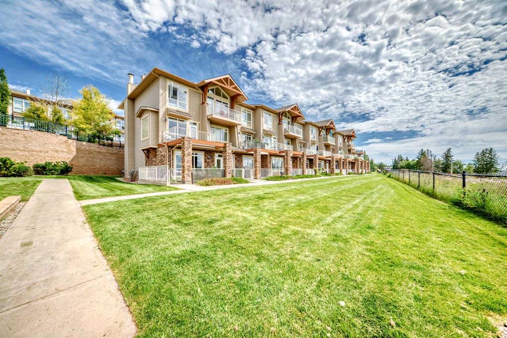 #20 169 Rockyledge View NW, Calgary, Alberta, T3G 6B1
