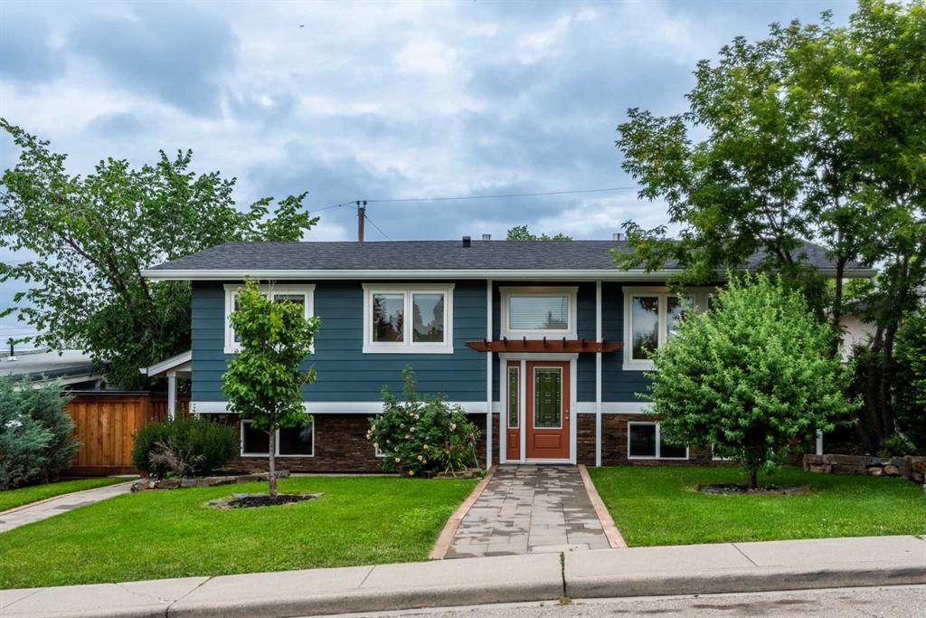 112 Selkirk Drive SW, Calgary, Alberta, T2M 0M4