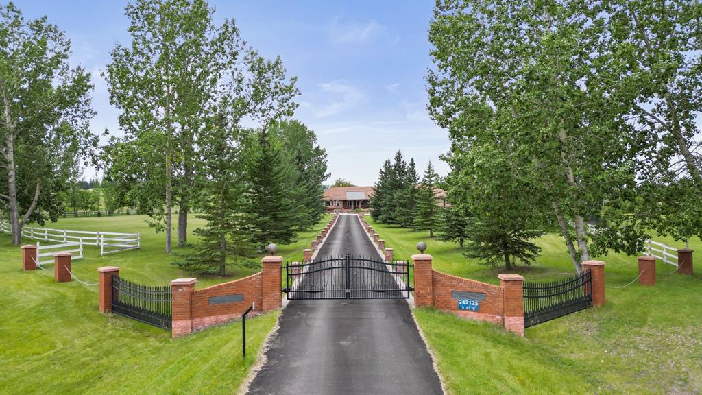 242125 8 Street E, Rural Foothills County, Alberta, T1S 3L2