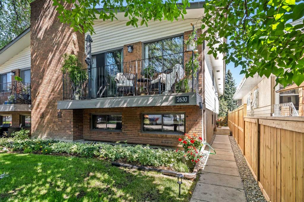 2630 25A Street SW, Calgary, Alberta, T3E 1Z4