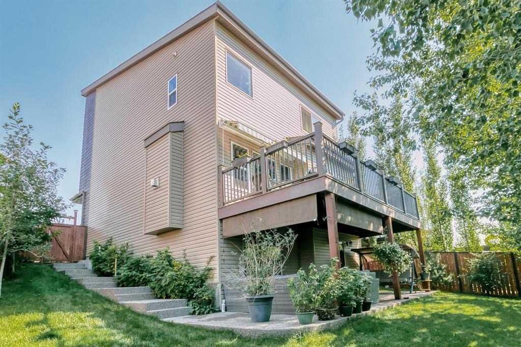 20 Walden View SE, Calgary, Alberta, T2X 0P2