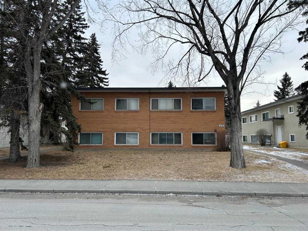 2712/2716 Brentwood Boulevard NW, Calgary, Alberta, T2L 1J4
