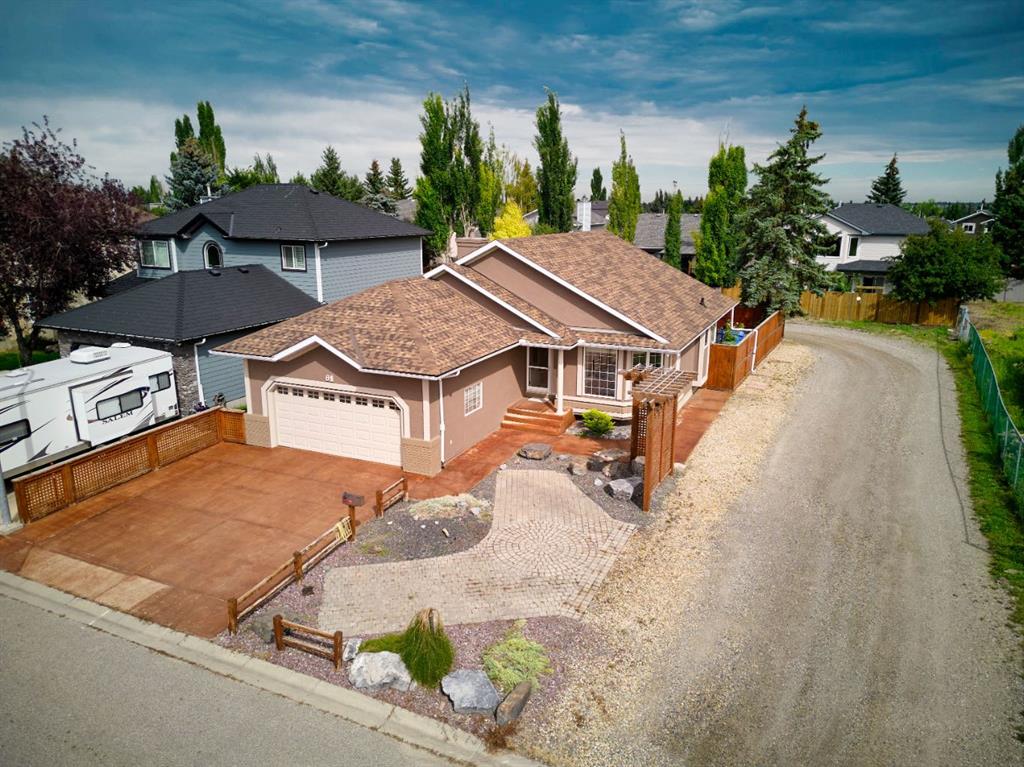 81 Sundown Manor SE, Calgary, Alberta, T2X 3H7