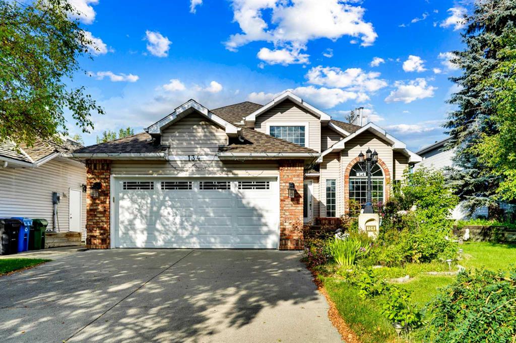 134 Diamond Drive SE, Calgary, Alberta, T2J 7B3