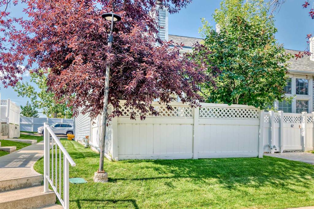 #63 28 Berwick Crescent NW, Calgary, Alberta, T3K1Y7