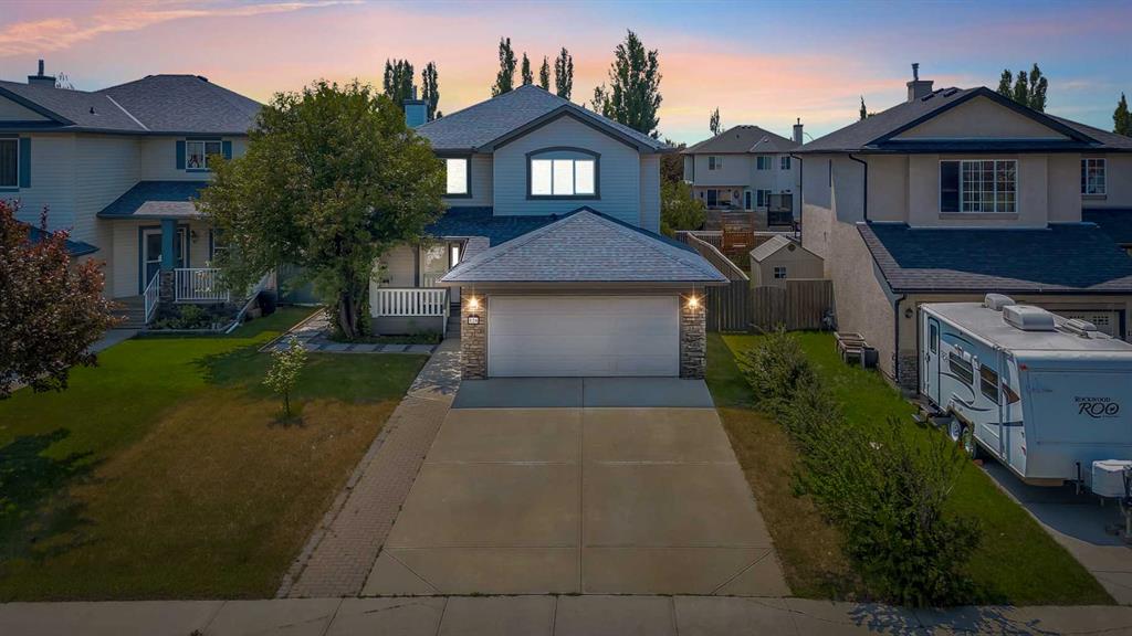 126 Oakmere Point, Chestermere, Alberta, T1X1M8
