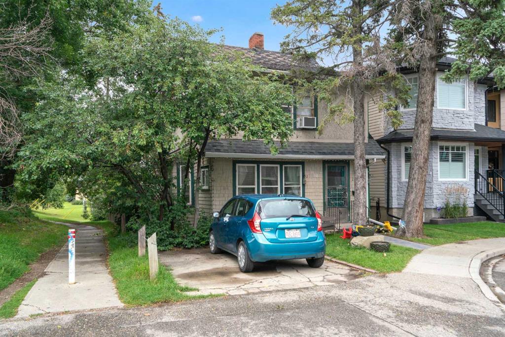2452 28 Avenue SW, Calgary, Alberta, T2T 1L1