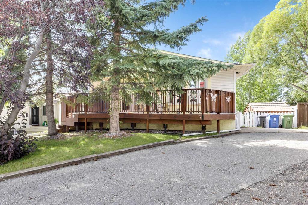 7 Benchlands Place, Cochrane, Alberta, T4C 1B8