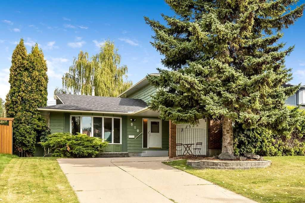 816 Lake Ontario Drive SE, Calgary, Alberta, T2J3J9