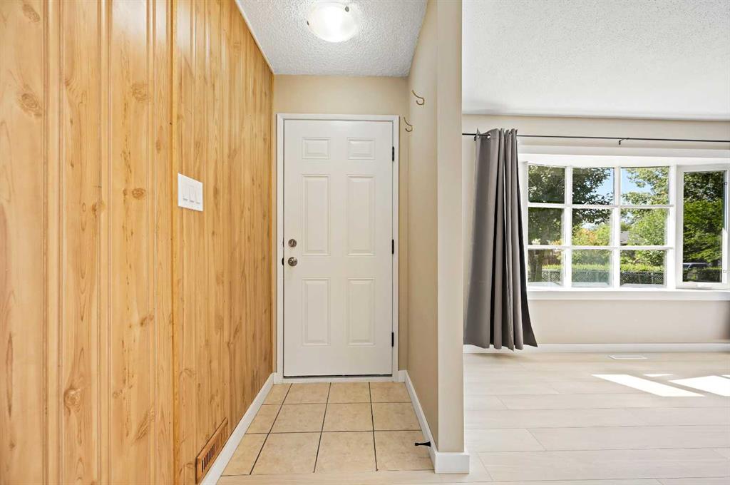 4524 Fordham Crescent SE, Calgary, Alberta, T2A 2A3