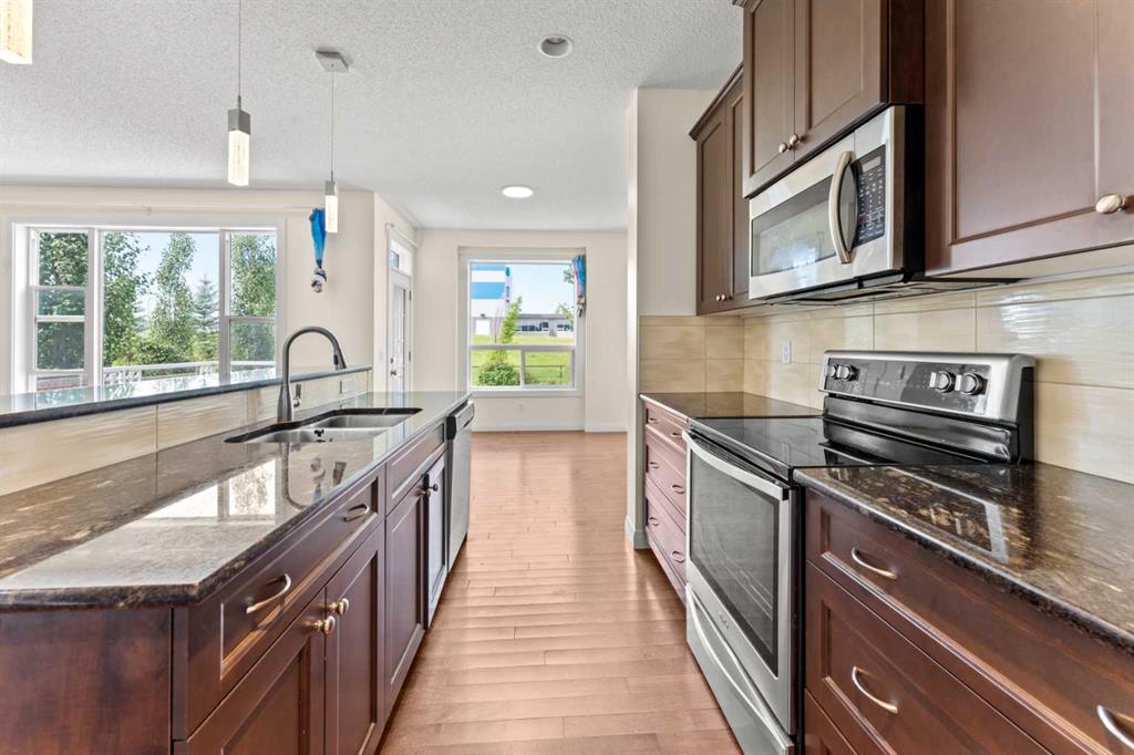 230 Silverado Plains Circle SW, Calgary, Alberta, T2X 0R6
