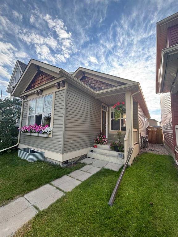 312 New Brighton Landing SE, Calgary, Alberta, T2Z 0S5