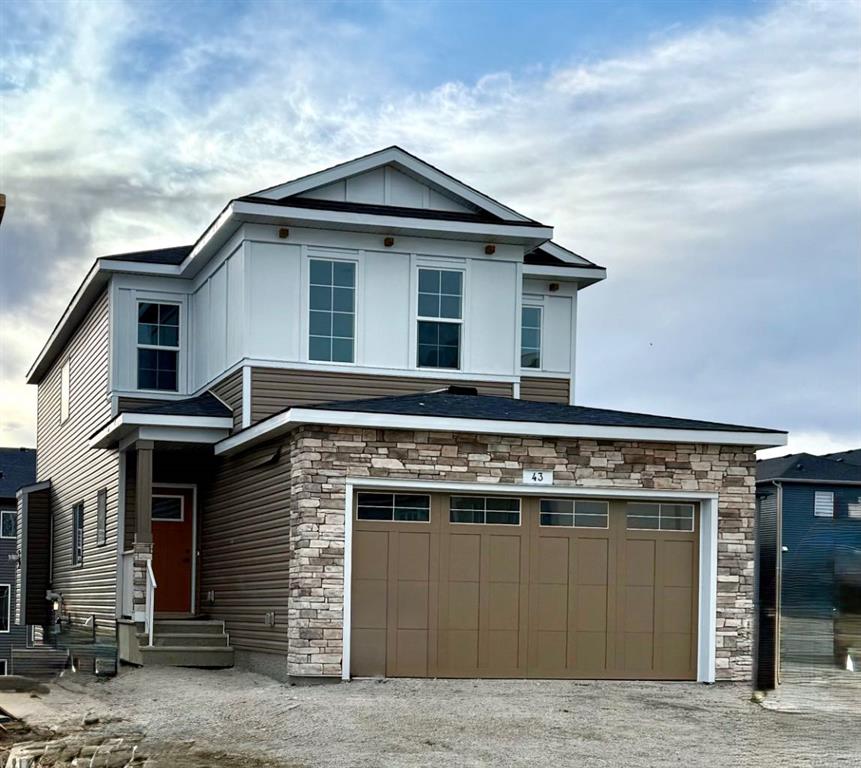 43 Carringvue Place NW, Calgary, Alberta, T3P 2M1