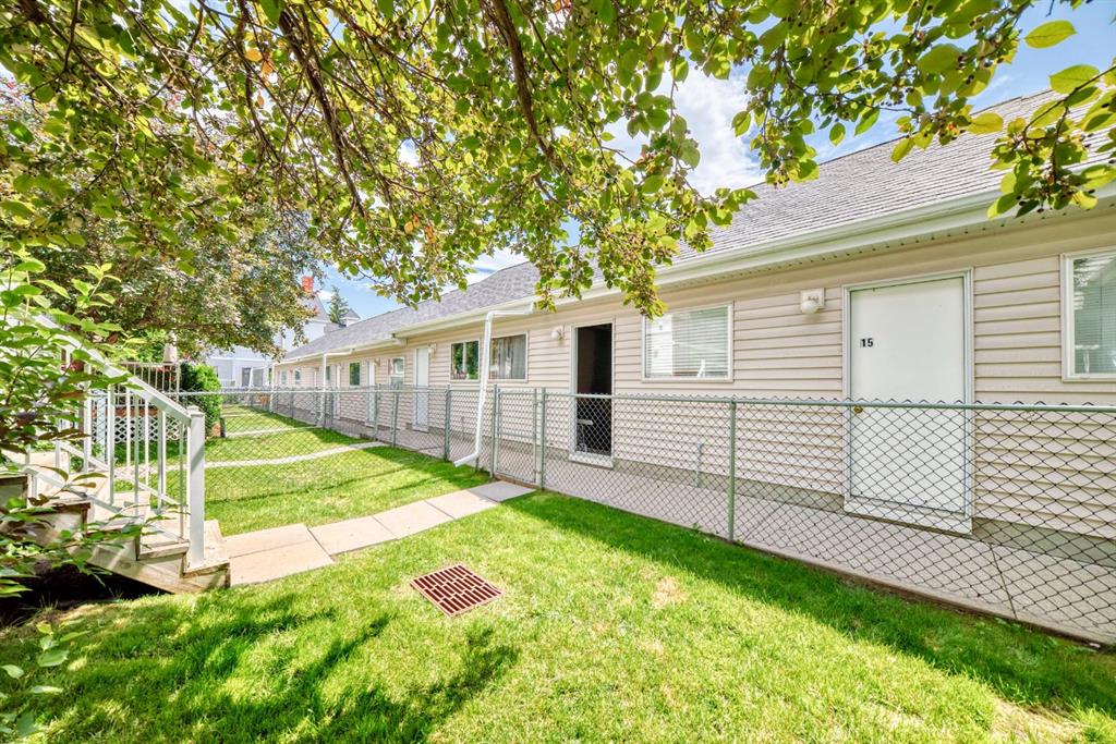 17 Promenade Way SE, Calgary, Alberta, T2Z 2Z4