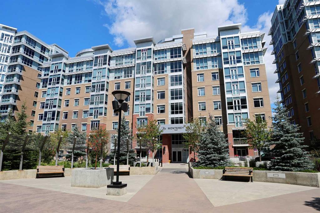 #710 24 Varsity Estates Circle NW, Calgary, Alberta, T3A 2X8