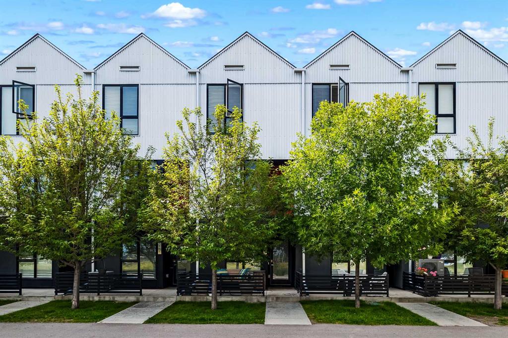 3527 69 Street NW, Calgary, Alberta, T3B 6E8