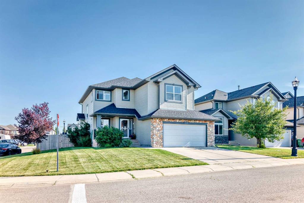 128 LAVENDER Way, Chestermere, Alberta, T1X 0B2