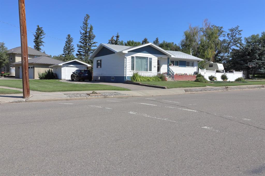 304 50 Avenue E, Claresholm, Alberta, T0L 0T0