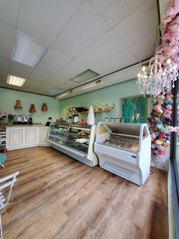 123 Bakery Avenue NW, Calgary, Alberta, T2K 9V9