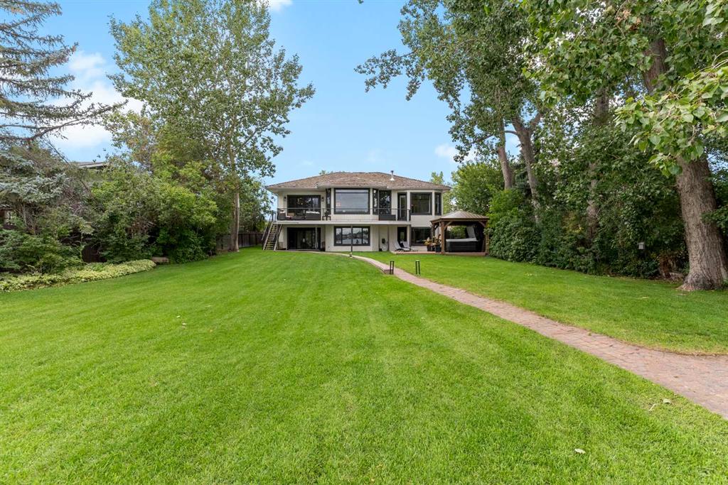 732 West Chestermere Drive, Chestermere, Alberta, T1X 1B5