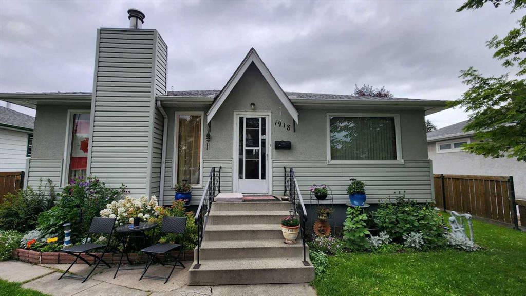 1918 21 Avenue NW, Calgary, Alberta, T2M1M6