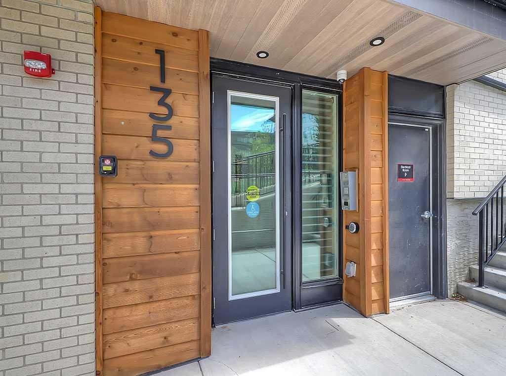 #201 135 Lebel Crescent NW, Calgary, Alberta, T3B 6M1