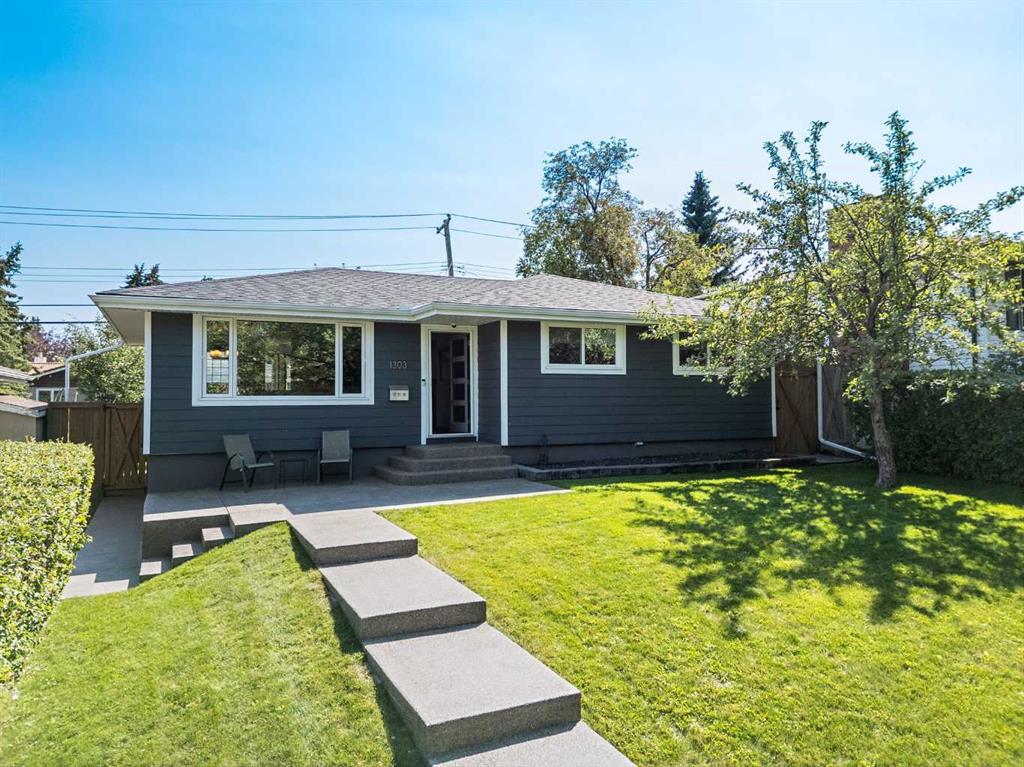 1303 48 Avenue NW, Calgary, Alberta, T2K 0J6