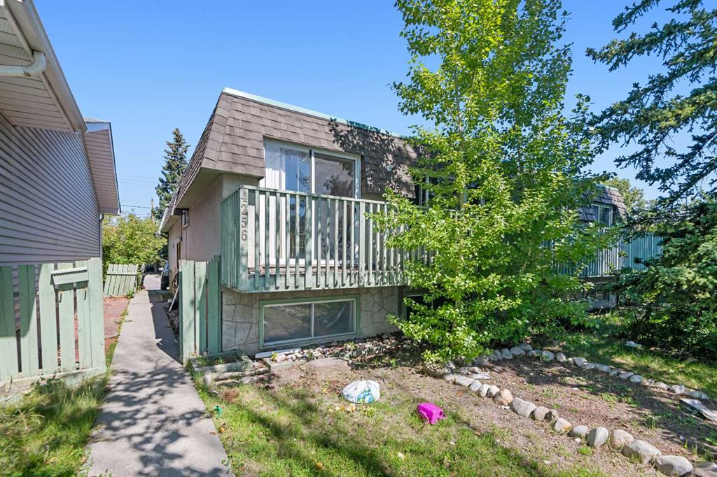 4256 40 Avenue NW, Calgary, Alberta, T3A 0X1