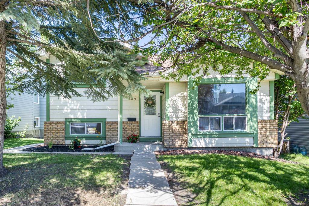 184 Shawinigan Drive SW, Calgary, Alberta, T2Y 2W3