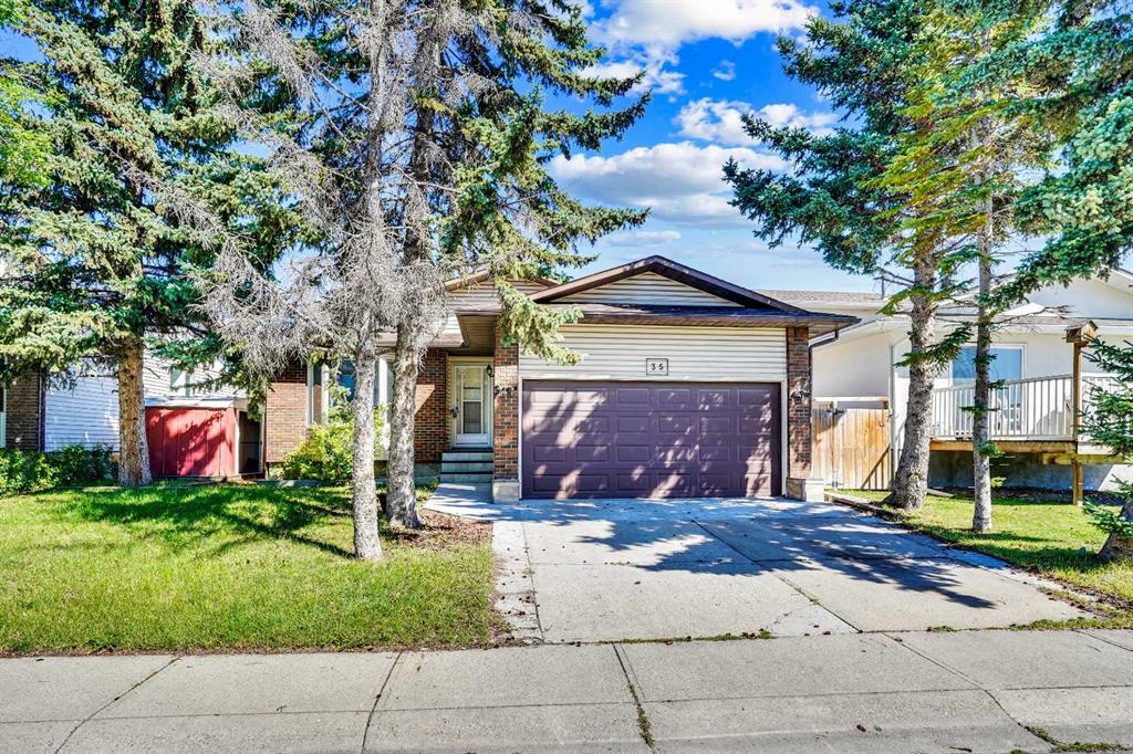 35 Castlefall Grove NE, Calgary, Alberta, t3j 1l1