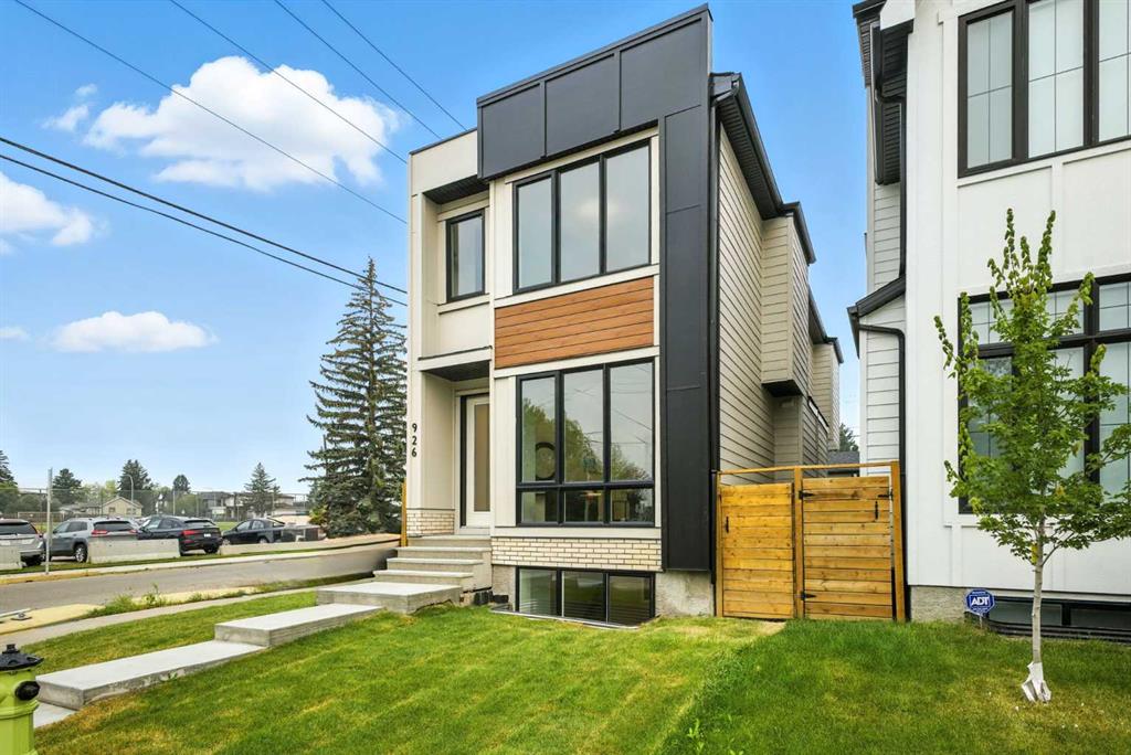 926 21 Avenue NW, Calgary, Alberta, T2M 1K6