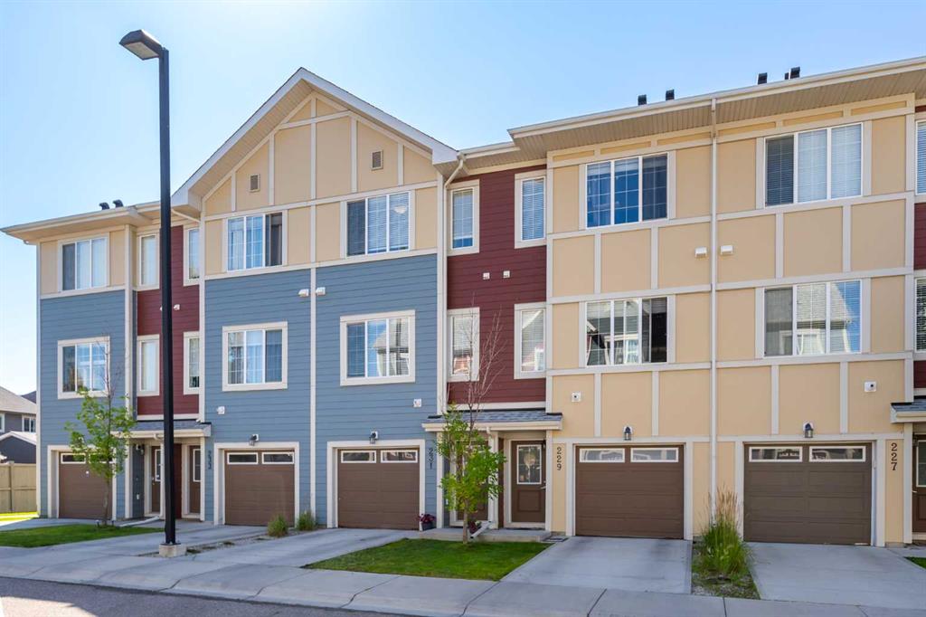 231 Marquis Lane SE, Calgary, Alberta, T3M 2G6
