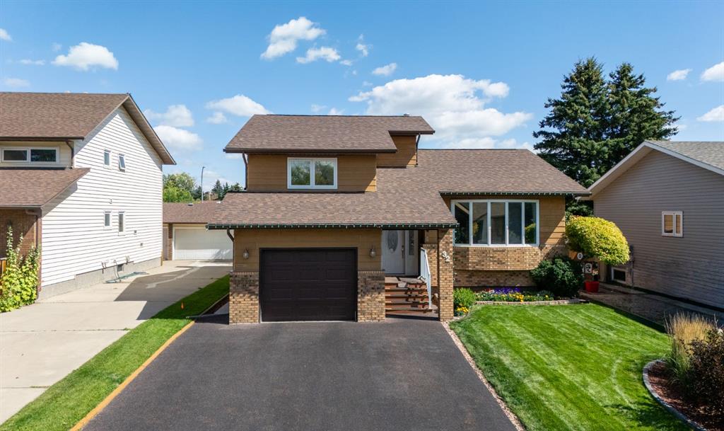 32 Rideau Close SW, Airdrie, Alberta, T4B 1A6