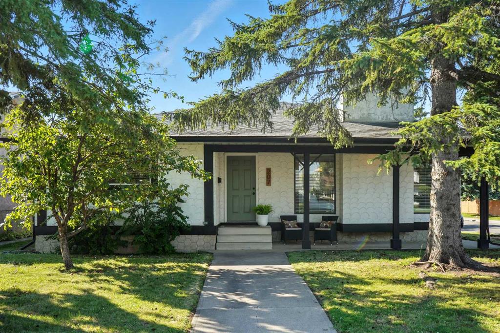 207 Pinecrest Crescent NE, Calgary, Alberta, T1Y1K7
