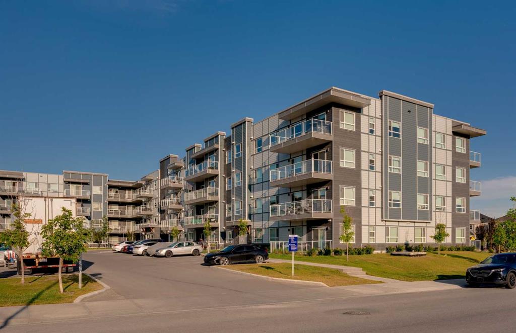 #302 40 Carrington Plaza NW, Calgary, Alberta, T3P1X7