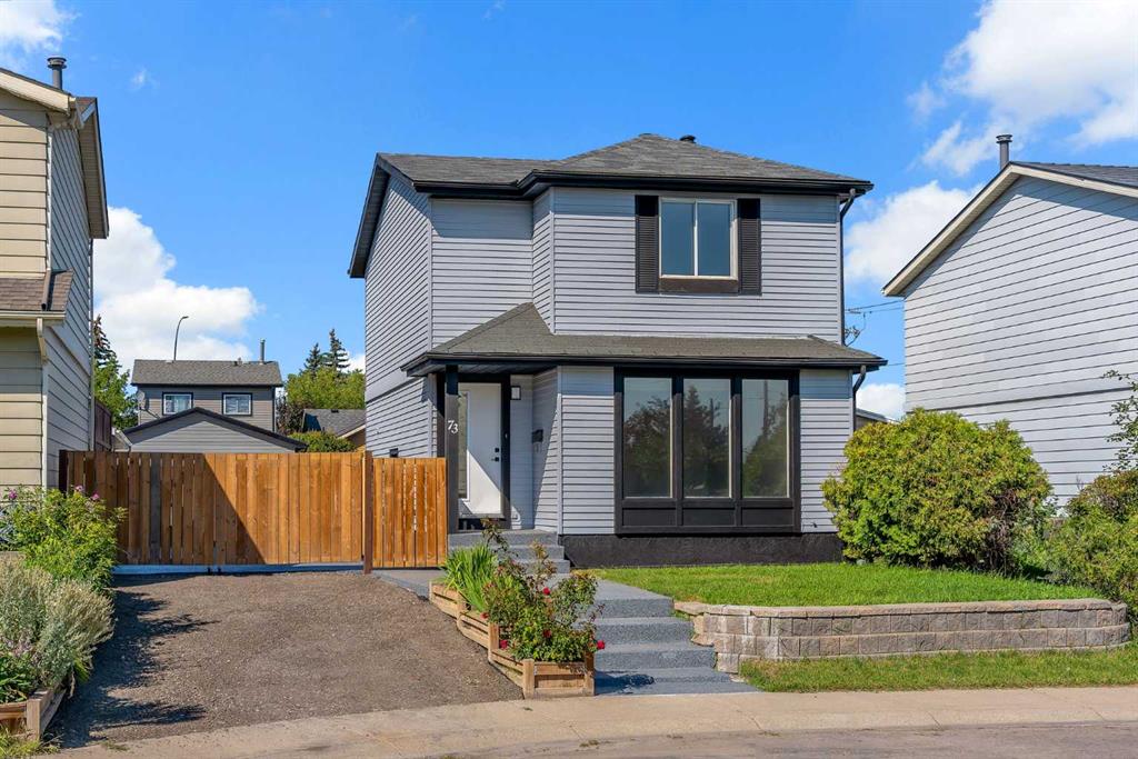 73 Erin Woods Place SE, Calgary, Alberta, T2B 2W5