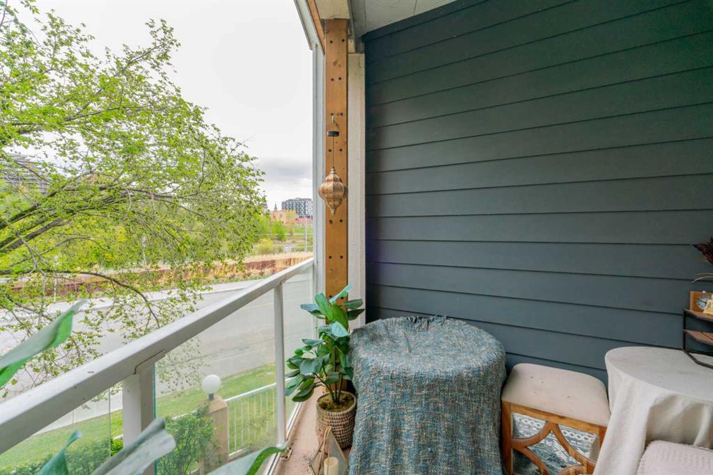 #227 333 Riverfront Avenue SE, Calgary, Alberta, T2G 5R1