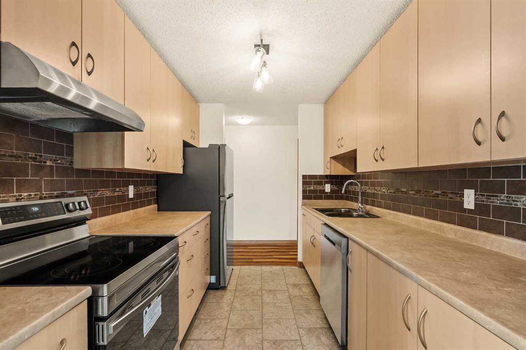 #3302 80 Glamis Drive SW, Calgary, Alberta, T3E 6T7