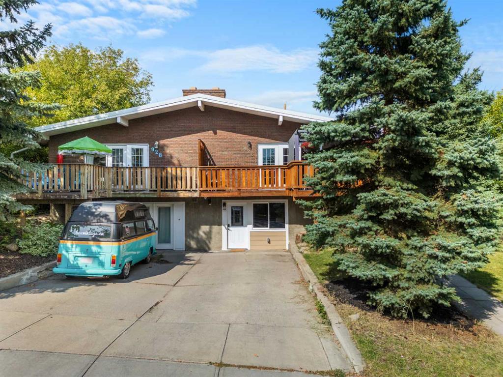 926 31 Avenue NW, Calgary, Alberta, T2K 0A5