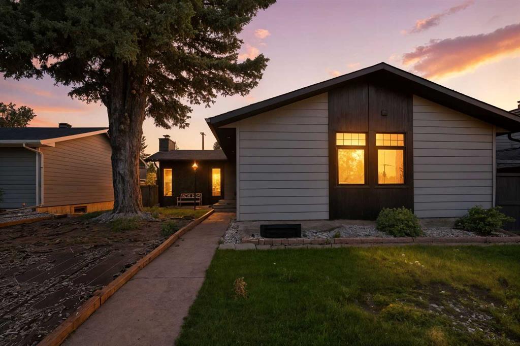 227 Parkside Way SE, Calgary, Alberta, T2J 3Z3