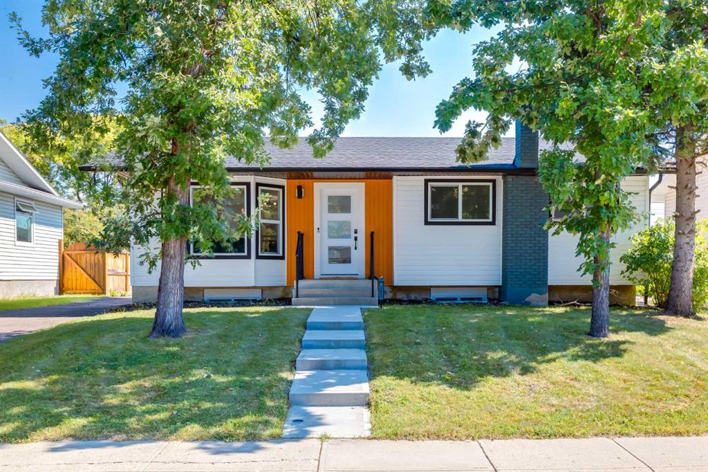 392 Cantrell Drive SW, Calgary, Alberta, T2W 2E4