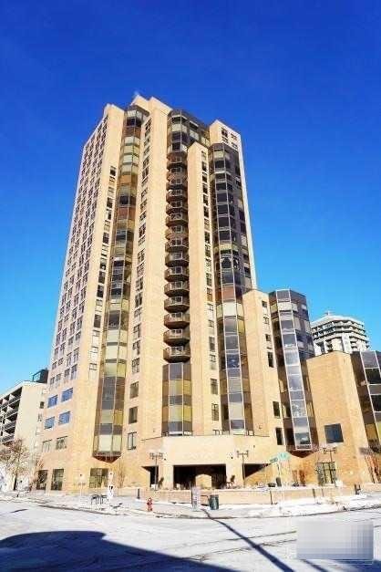 #277 1100 8 Avenue SW, Calgary, Alberta, T2P 3T8