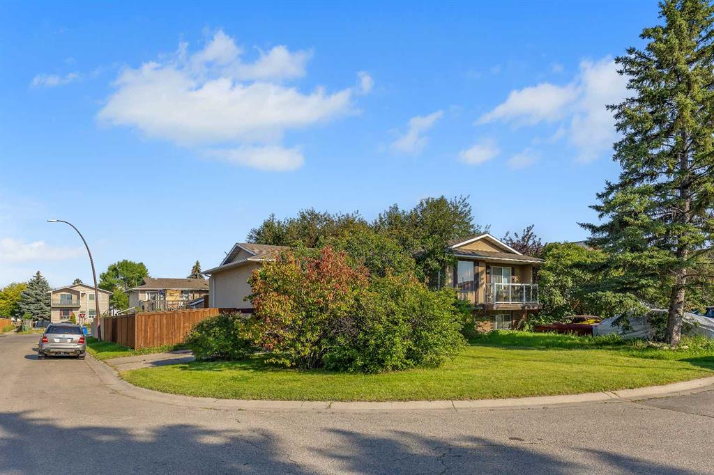 105 Fonda Court SE, Calgary, Alberta, T2A 6B5