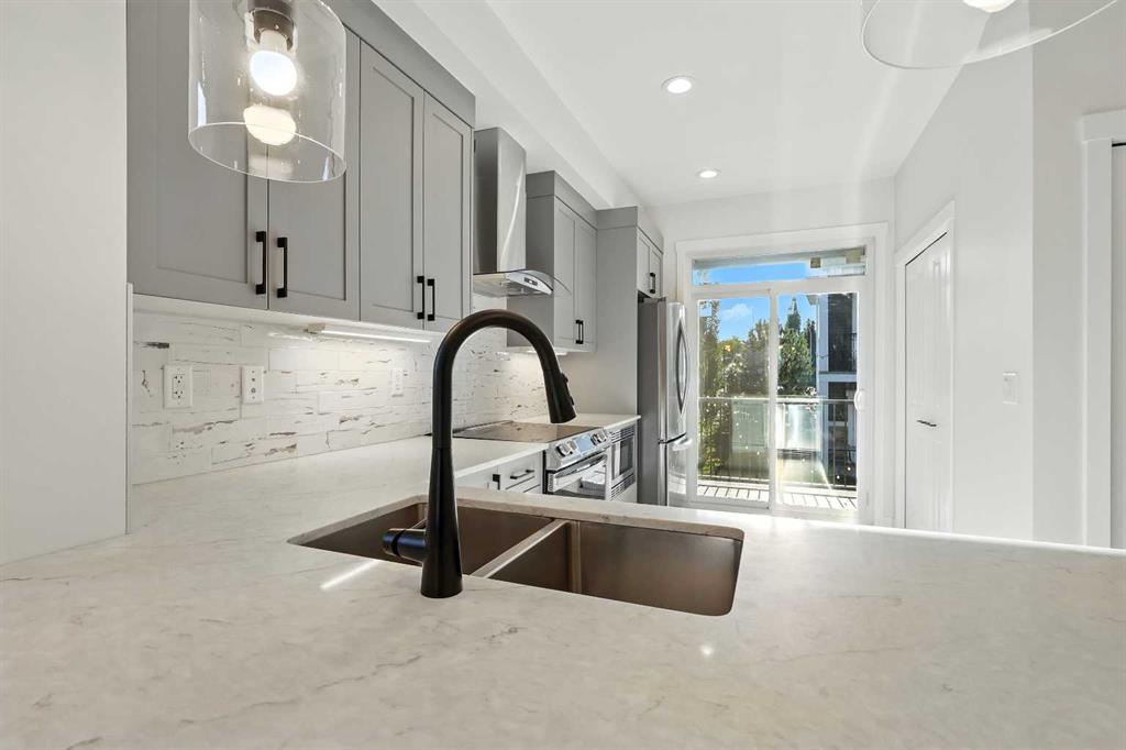 #1401 355 Nolancrest Heights NW, Calgary, Alberta, T3R 0Z9