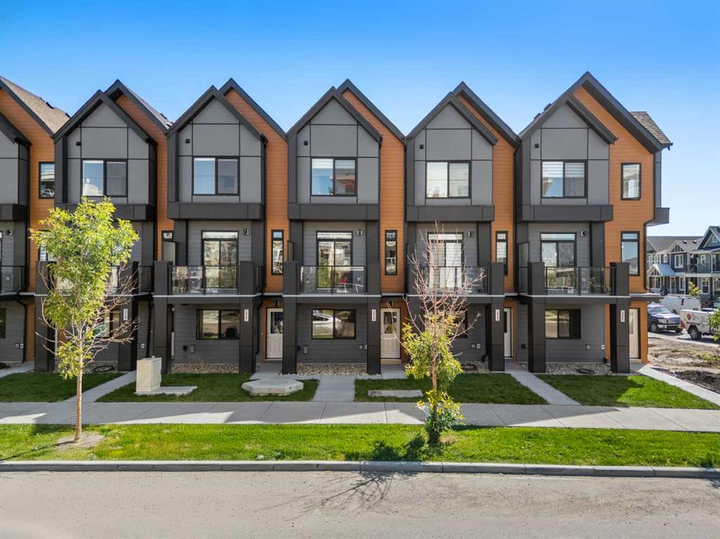 215 Seton Grove SE, Calgary, Alberta, T3M 3T1