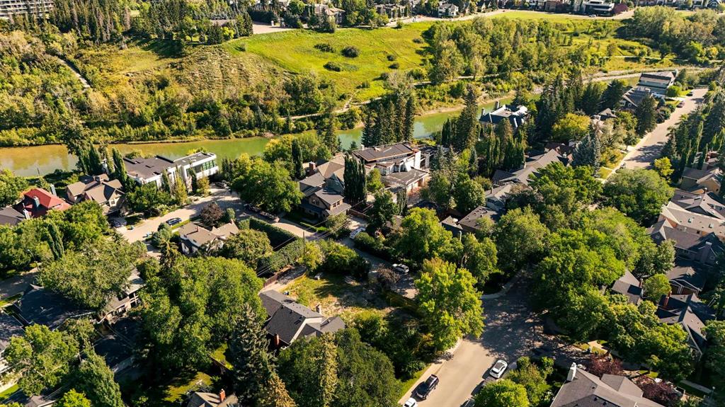 302 38 Avenue SW, Calgary, Alberta, T2S0V8