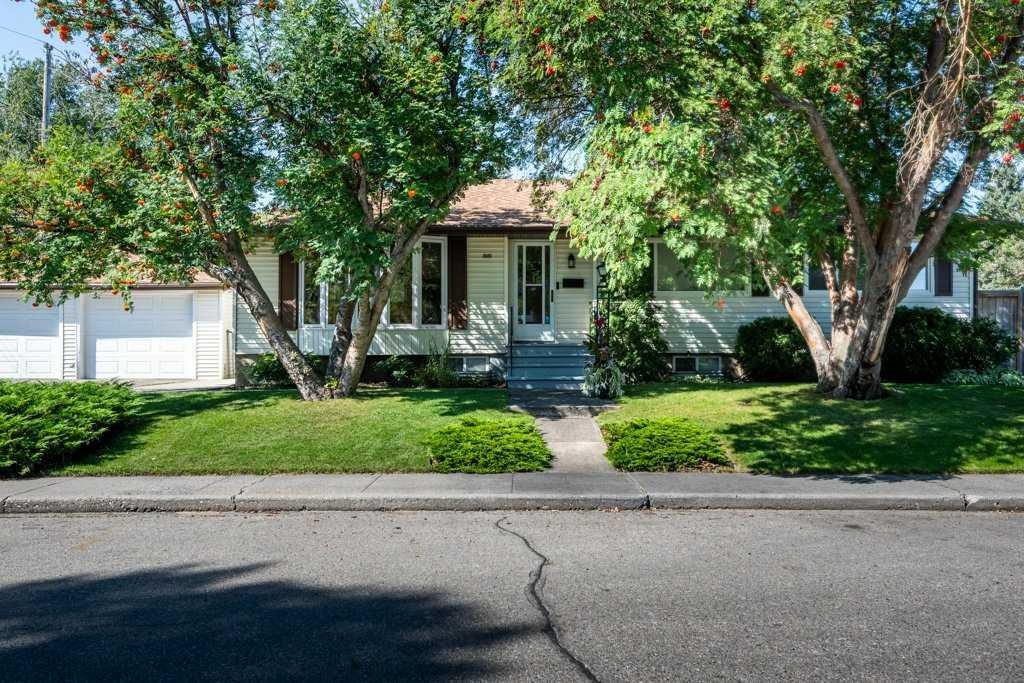 2603 38 Street SW, Calgary, Alberta, T3E 3E7