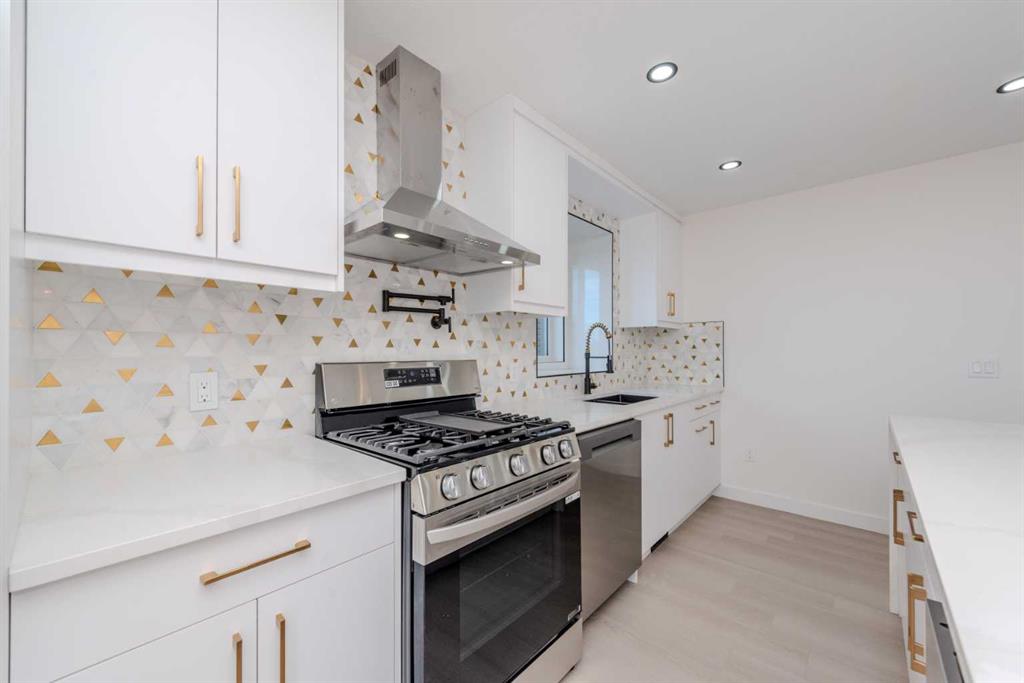 93 Coral Reef Crescent NE, Calgary, Alberta, T3J 3Y4