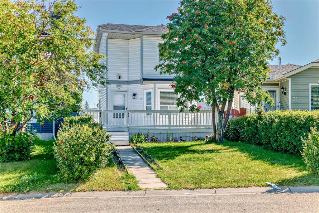 33 Martinridge Place NE, Calgary, Alberta, T3J3B8