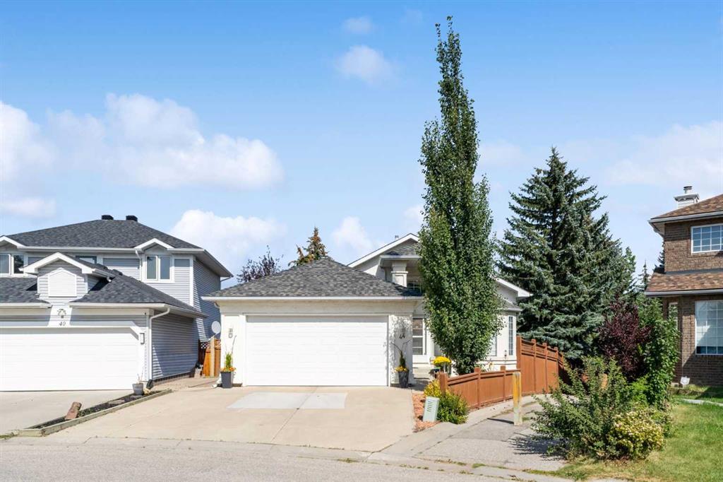 44 Valley Meadow Close NW, Calgary, Alberta, T3B 5M1